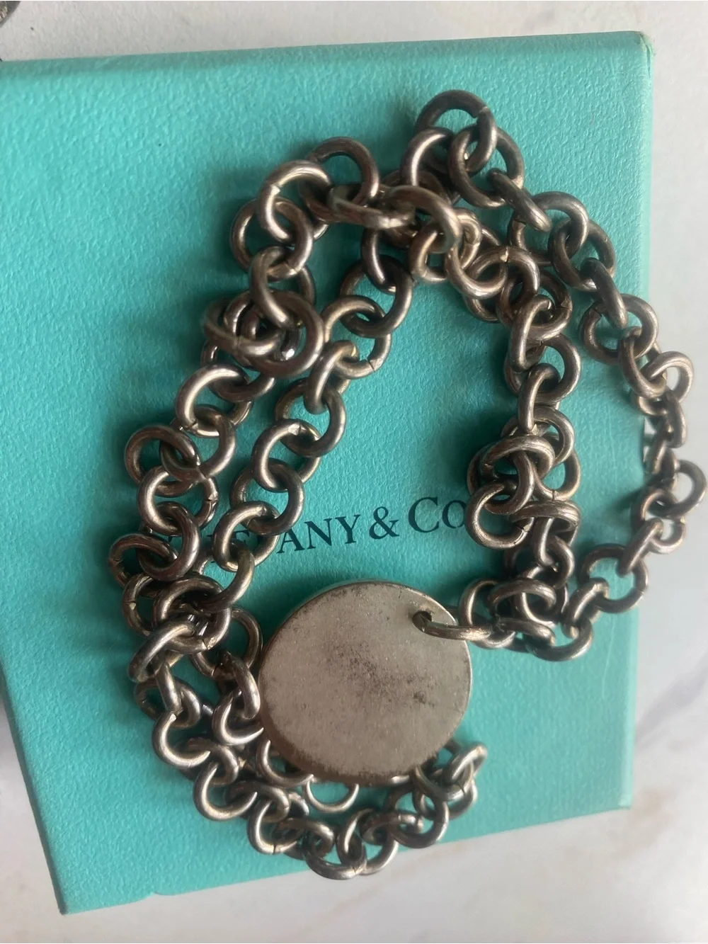 Tiffany & Co. Sterling Round Tag Link necklace  in Turquoise and Silver. - Picture 4 of 5